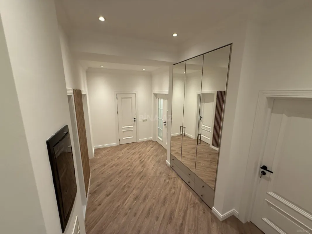 Kirayə verilir 3 otaqlı mənzil 120 m²