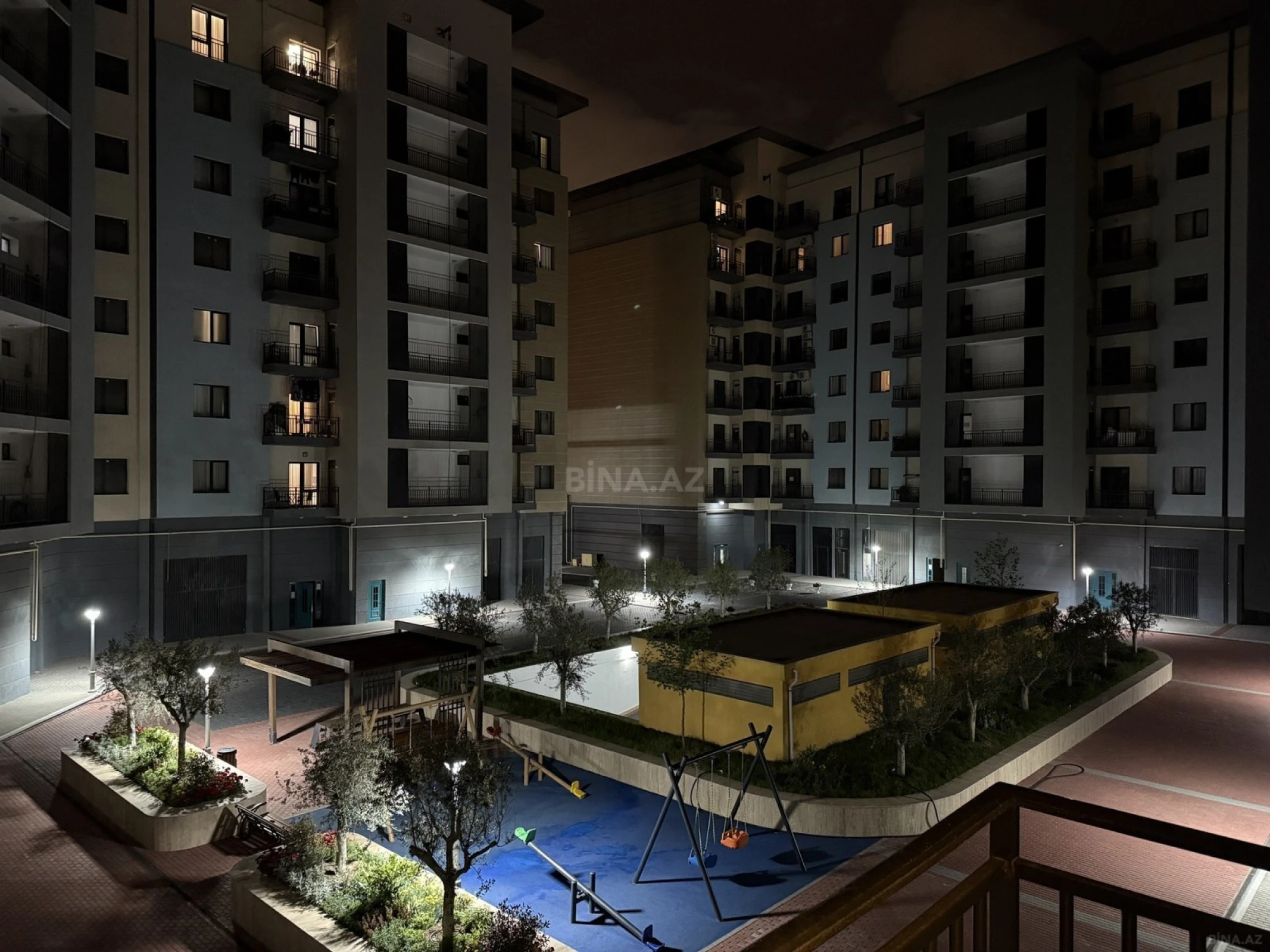 Kirayə verilir 3 otaqlı mənzil 120 m²