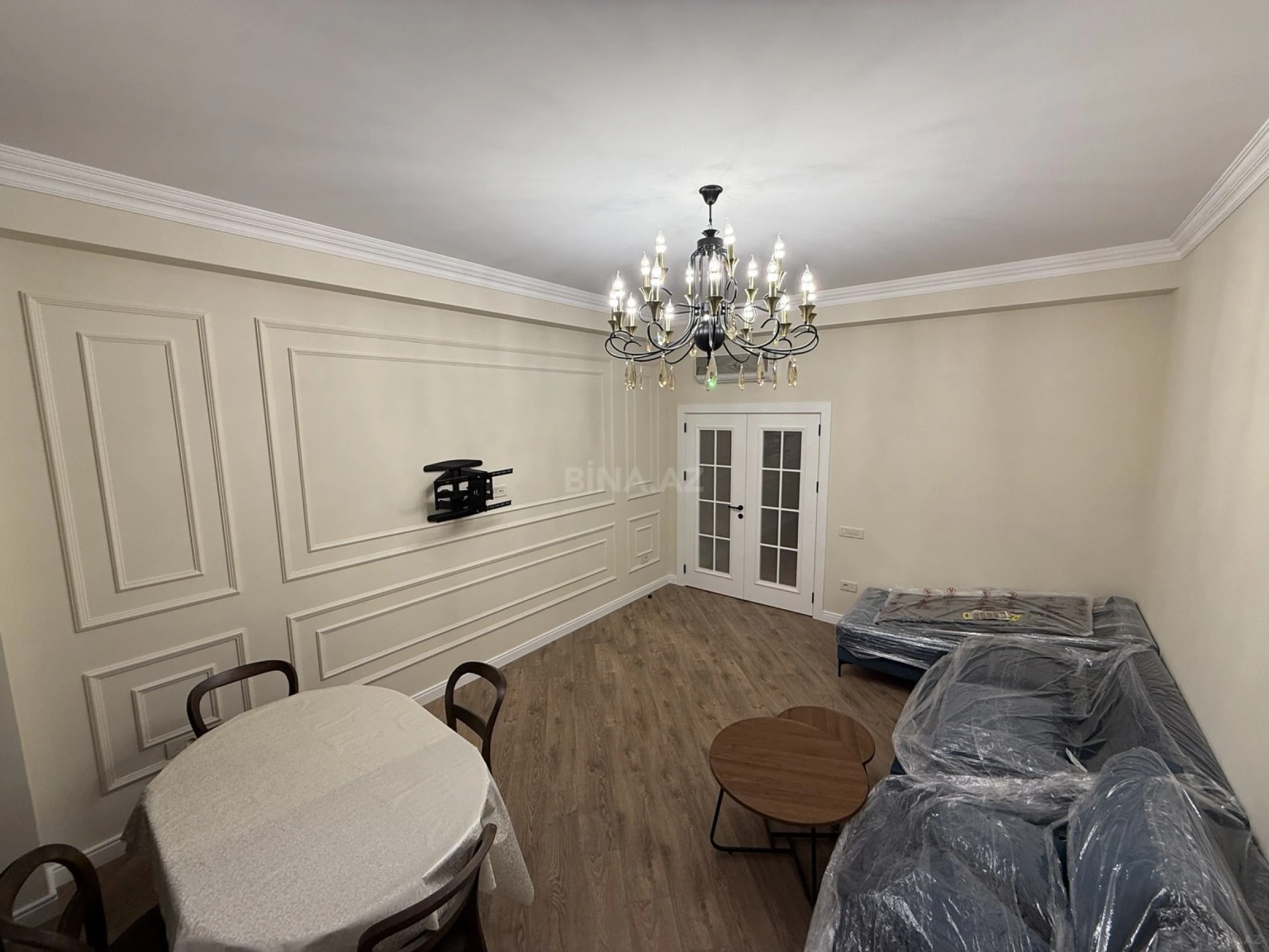 Kirayə verilir 3 otaqlı mənzil 120 m²