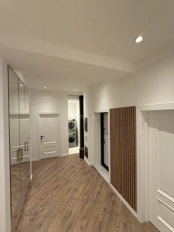 Kirayə verilir 3 otaqlı mənzil 120 m²