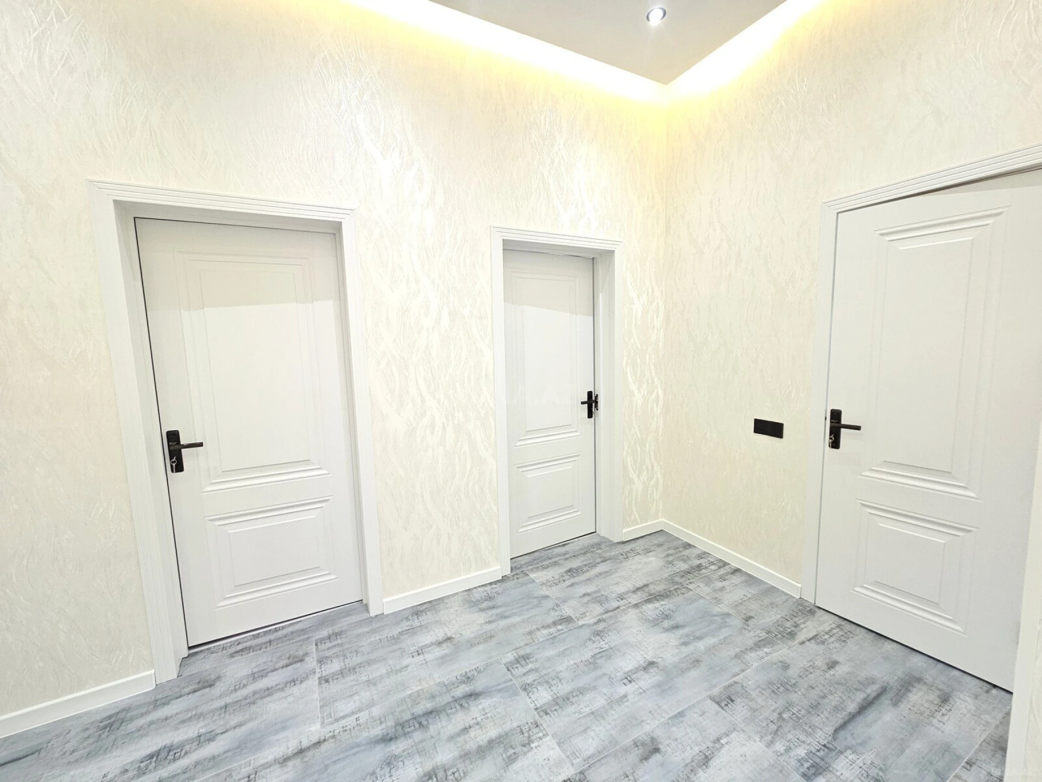 Satılır 4 otaqlı həyət evi 160 m²