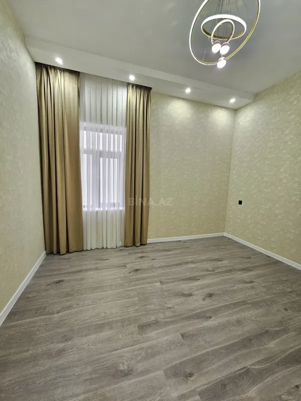 Satılır 4 otaqlı həyət evi 160 m²