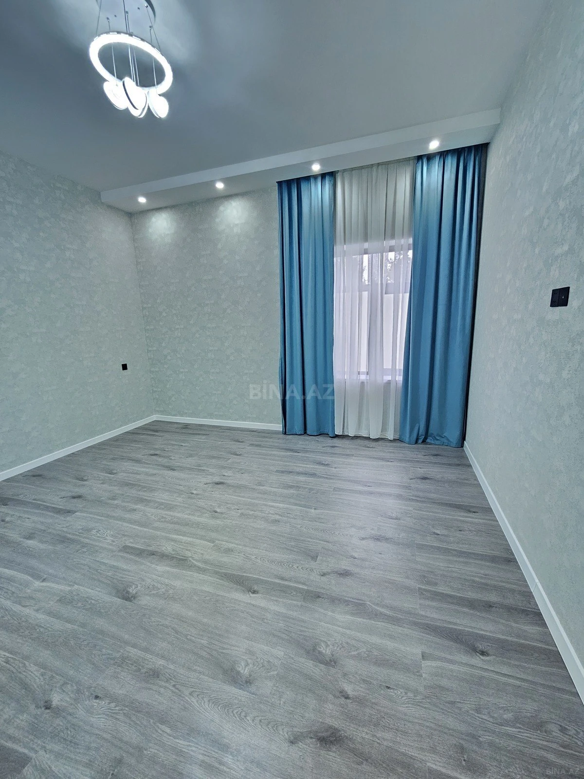 Satılır 4 otaqlı həyət evi 160 m²