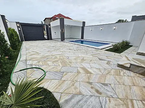 Satılır 4 otaqlı həyət evi 160 m²