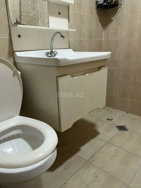 Satılır 2 otaqlı mənzil 63 m²