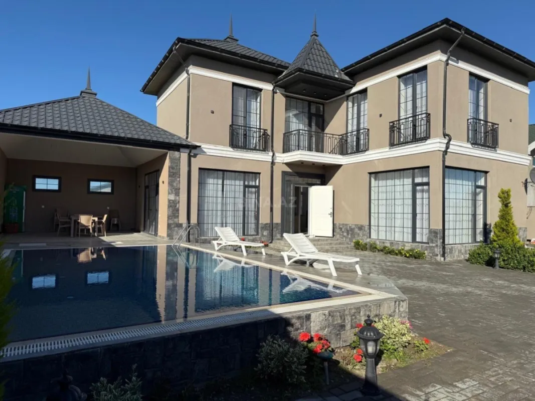 Kirayə verilir 4 otaqlı həyət evi 380 m²