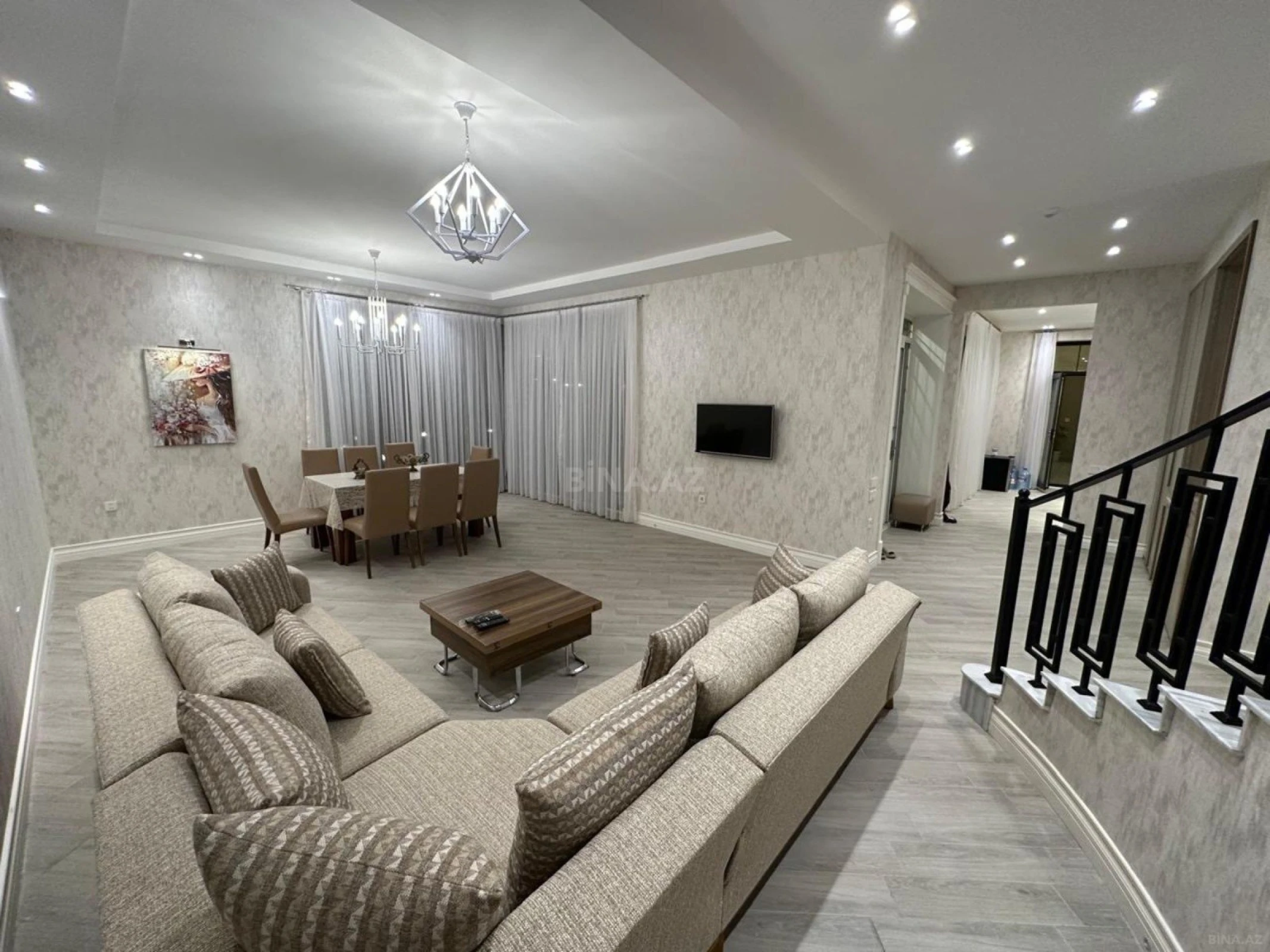 Kirayə verilir 4 otaqlı həyət evi 380 m²