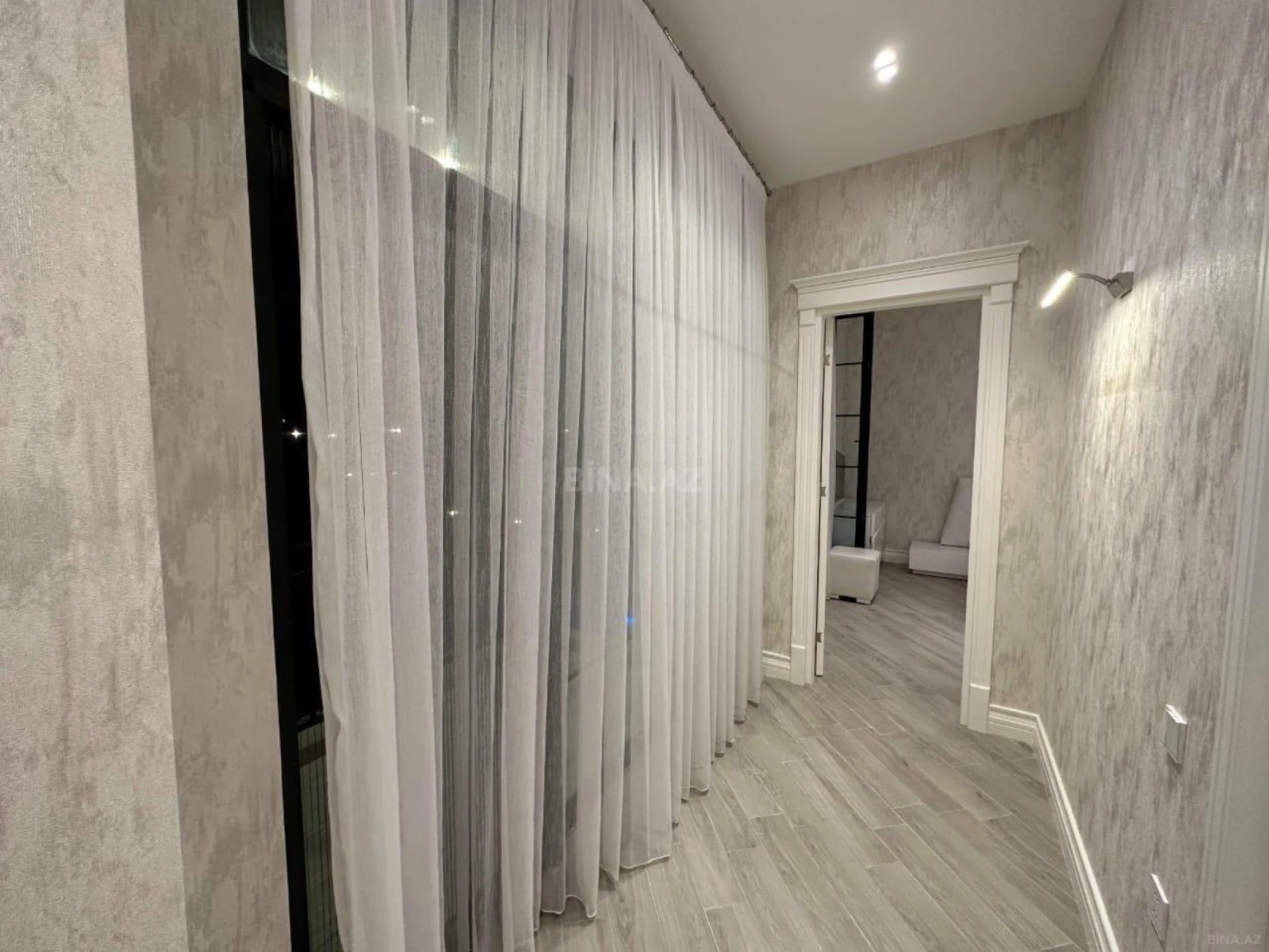 Kirayə verilir 4 otaqlı həyət evi 380 m²