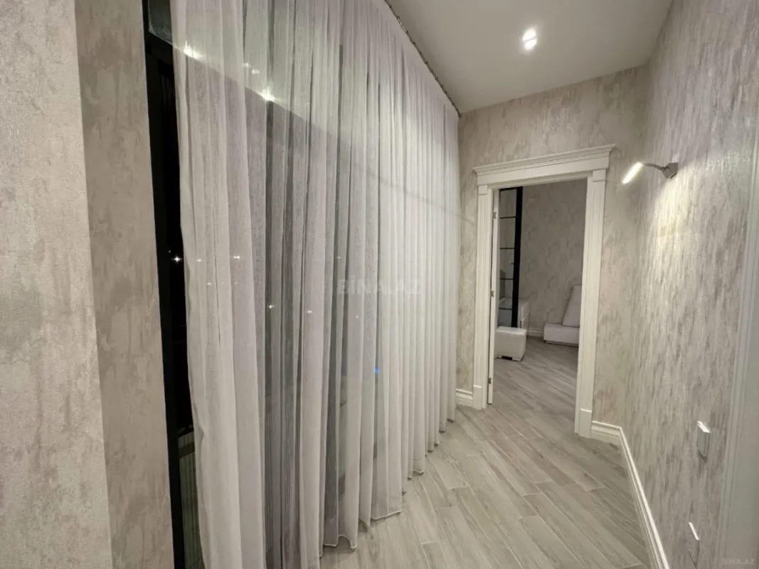 Kirayə verilir 4 otaqlı həyət evi 380 m²