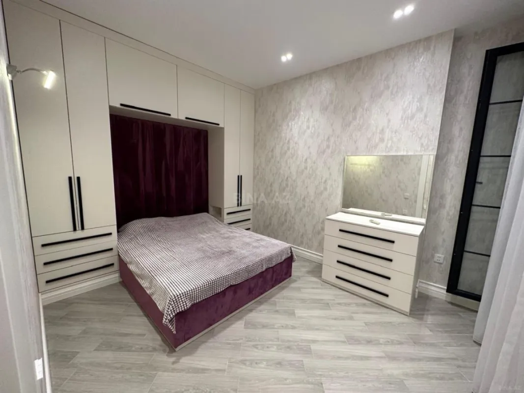 Kirayə verilir 4 otaqlı həyət evi 380 m²