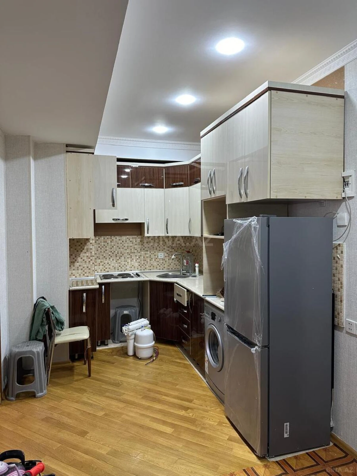 Satılır 2 otaqlı mənzil 65 m²