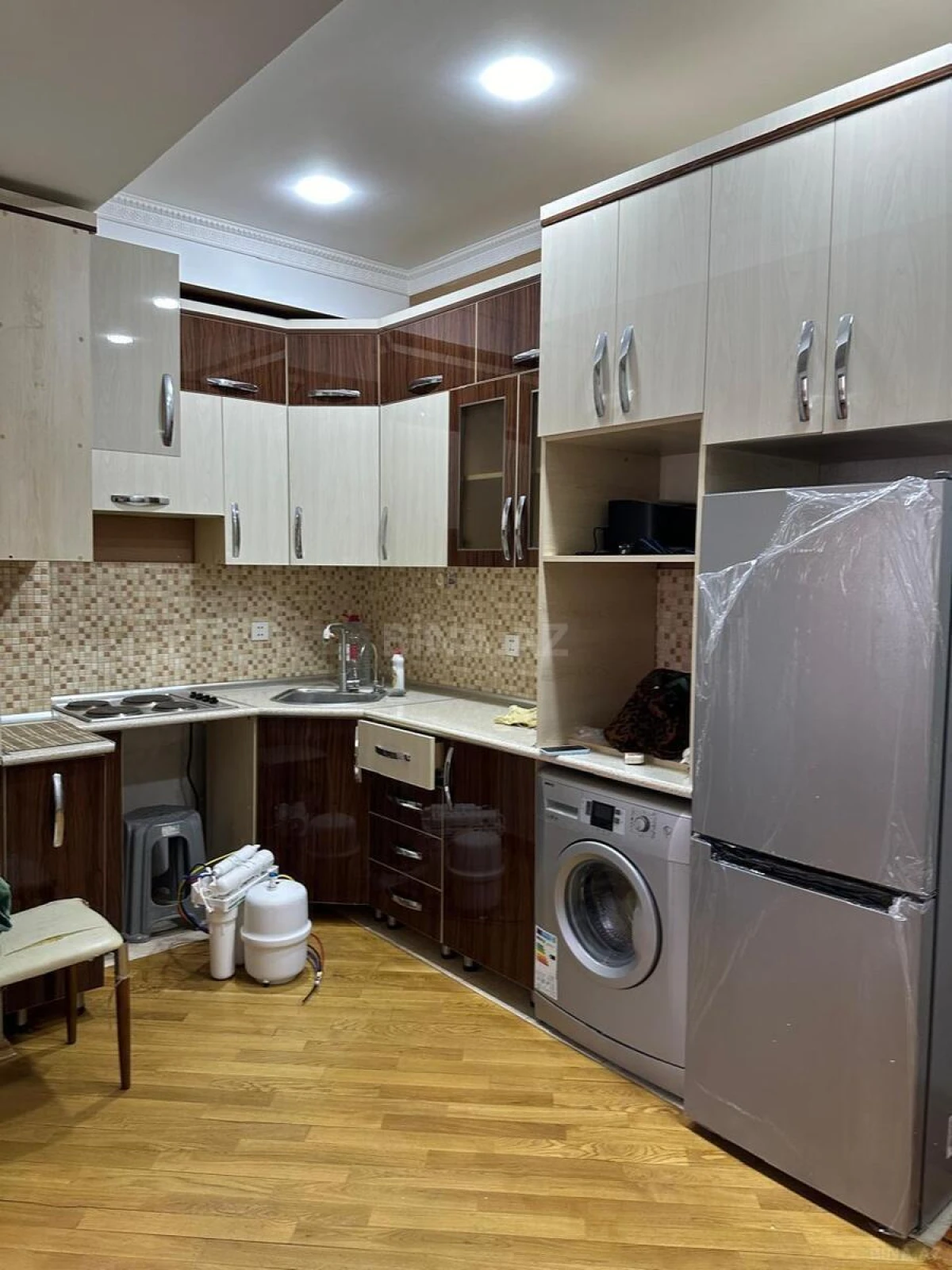 Satılır 2 otaqlı mənzil 65 m²