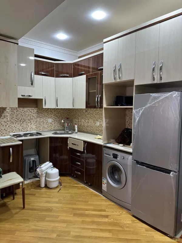 Satılır 2 otaqlı mənzil 65 m²