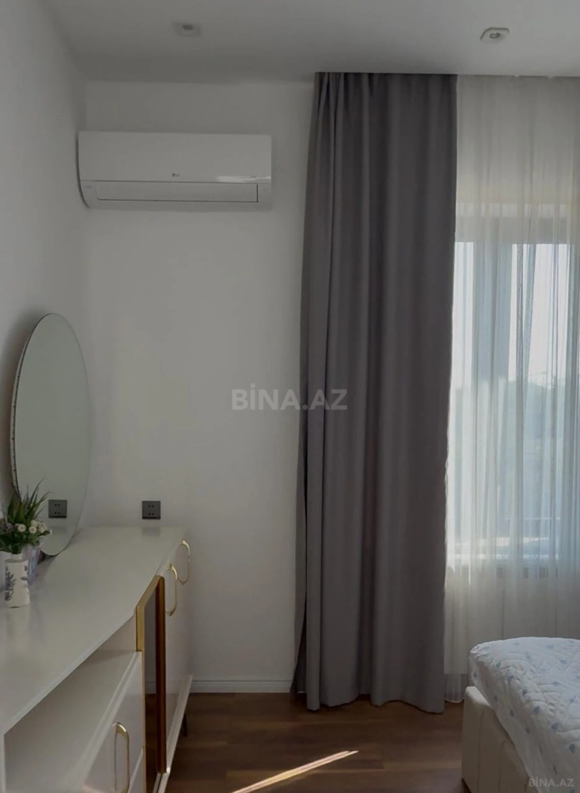 Kirayə verilir 4 otaqlı həyət evi 300 m²