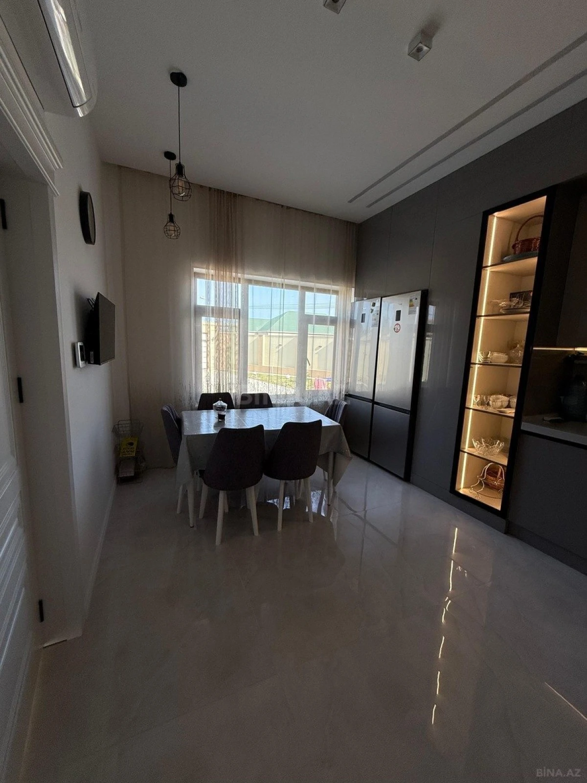 Kirayə verilir 4 otaqlı həyət evi 300 m²