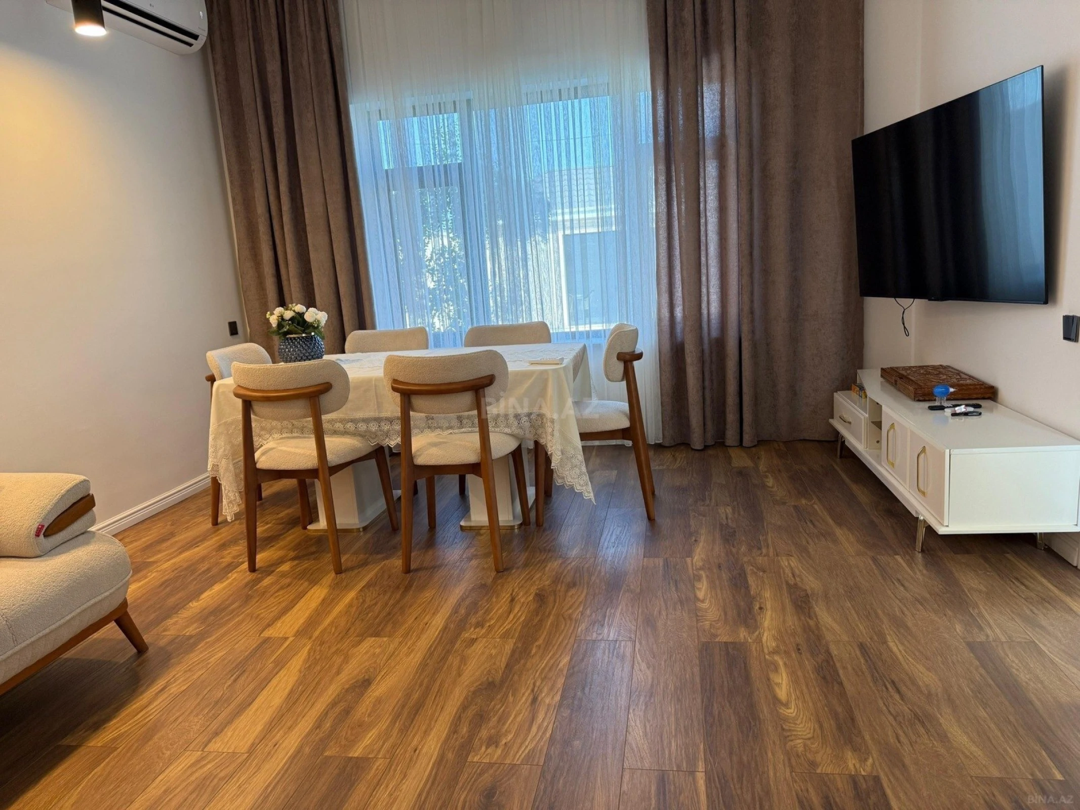 Kirayə verilir 4 otaqlı həyət evi 300 m²