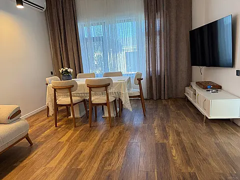 Kirayə verilir 4 otaqlı həyət evi 300 m²