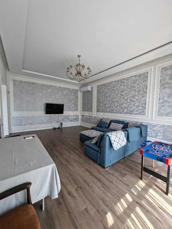 Kirayə verilir 4 otaqlı həyət evi 280 m²