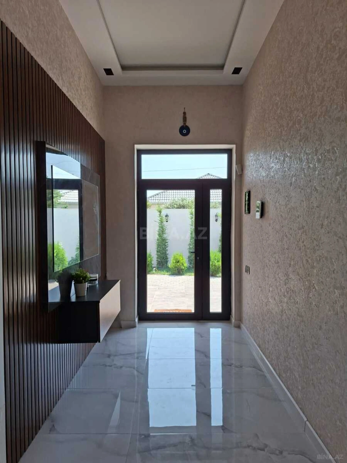 Kirayə verilir 4 otaqlı həyət evi 280 m²