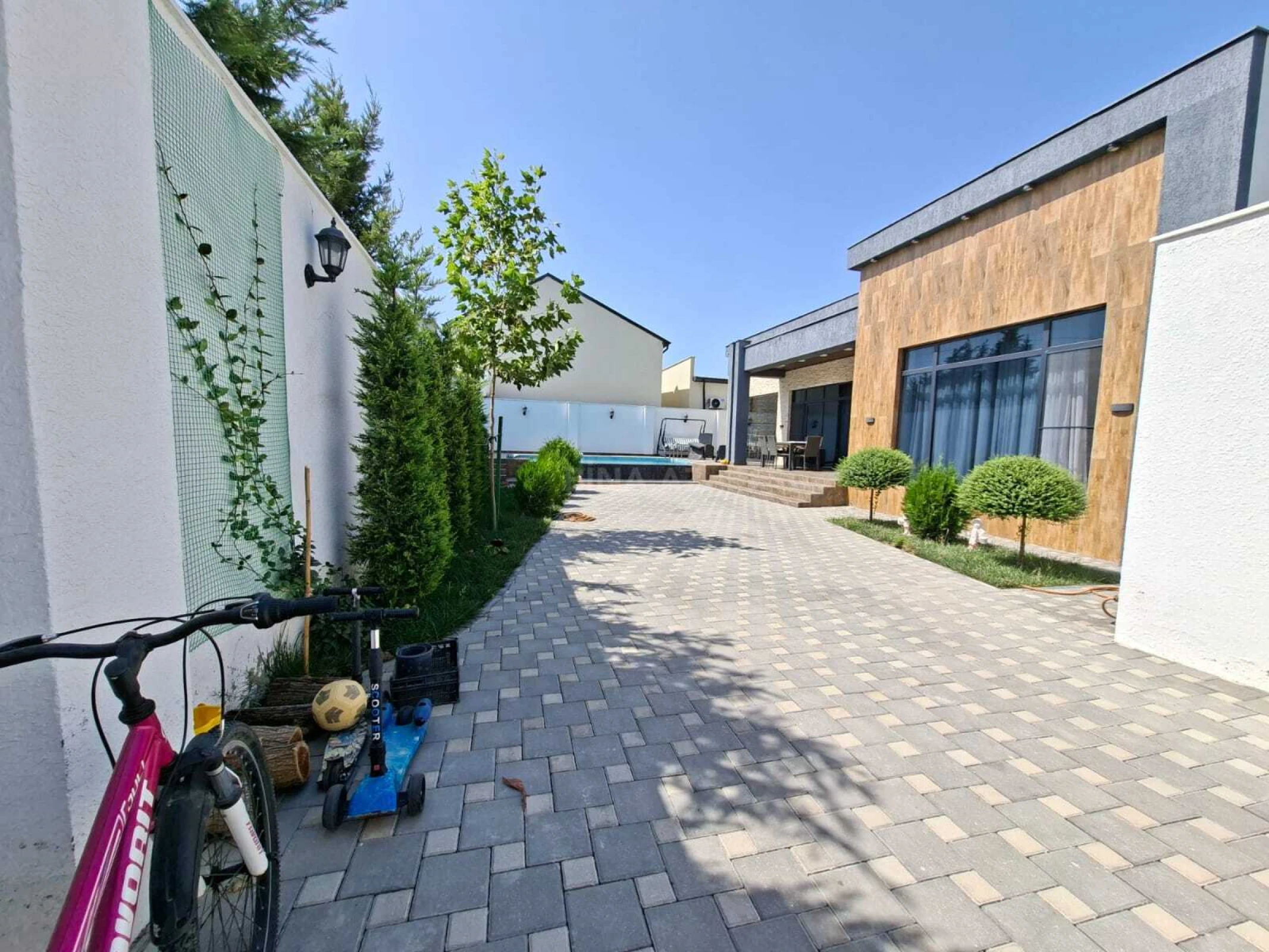 Kirayə verilir 4 otaqlı həyət evi 280 m²