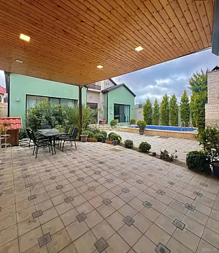Kirayə verilir 4 otaqlı həyət evi 240 m²