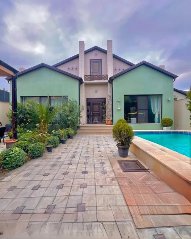 Kirayə verilir 4 otaqlı həyət evi 240 m²