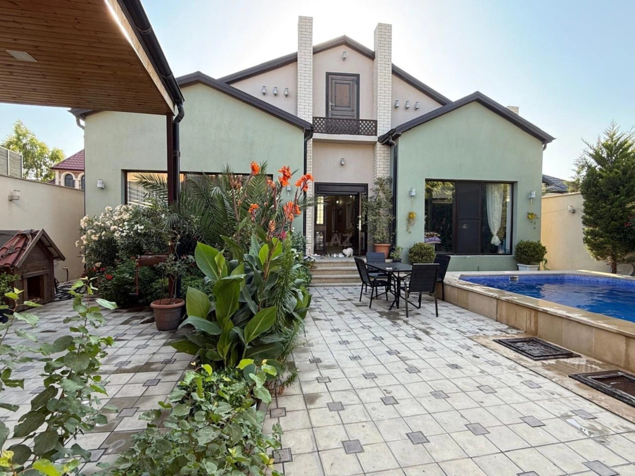 Kirayə verilir 4 otaqlı həyət evi 240 m²