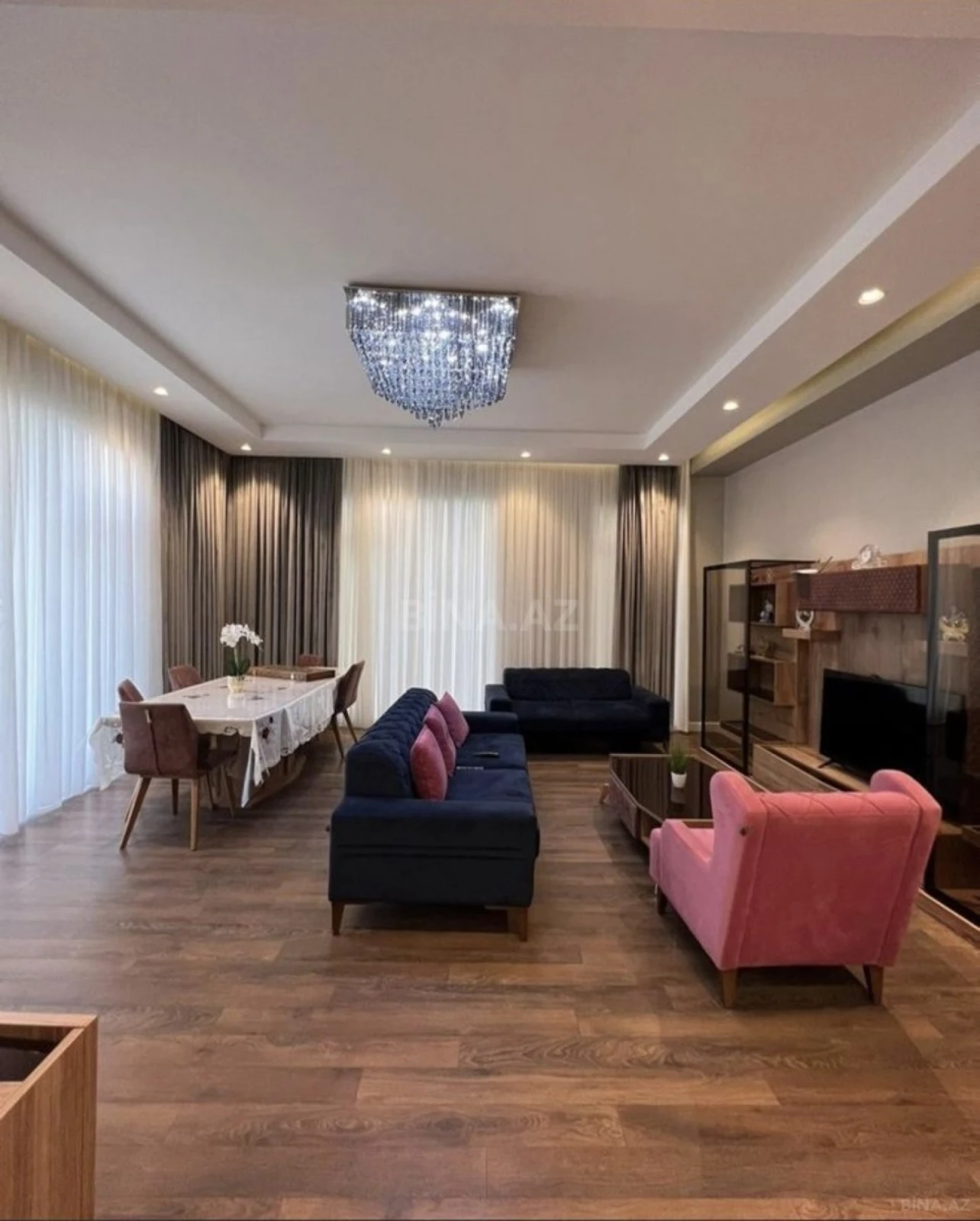 Kirayə verilir 6 otaqlı həyət evi 450 m²