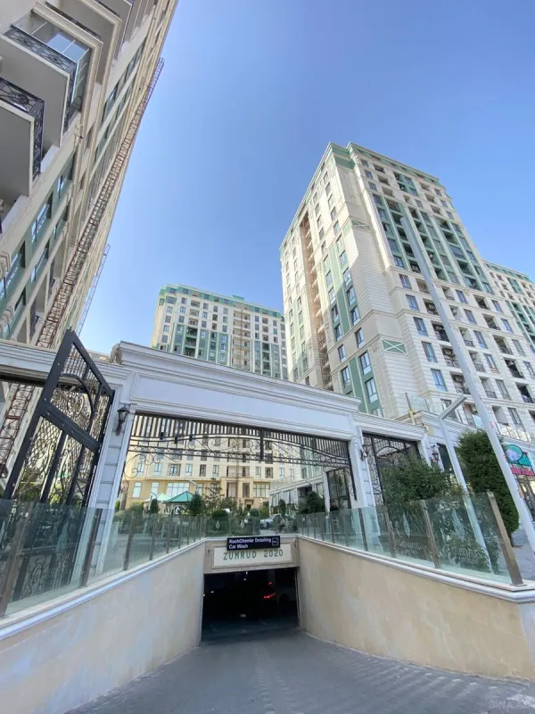 Kirayə verilir 2 otaqlı mənzil 80 m²