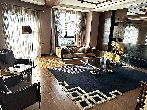 Satılır 10 otaqlı həyət evi 800 m²