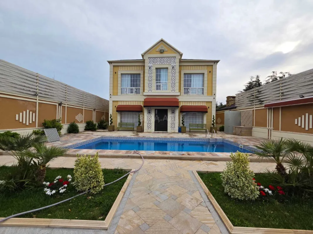 Kirayə verilir 5 otaqlı həyət evi 350 m²