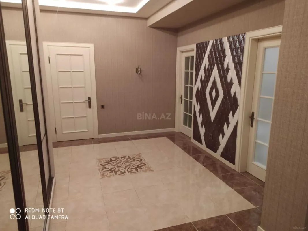 Kirayə verilir 3 otaqlı mənzil 150 m²