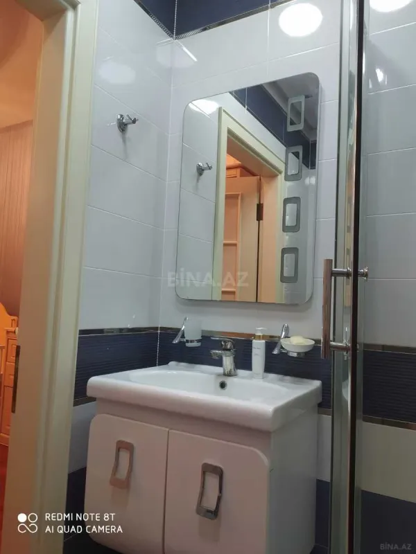 Kirayə verilir 3 otaqlı mənzil 150 m²