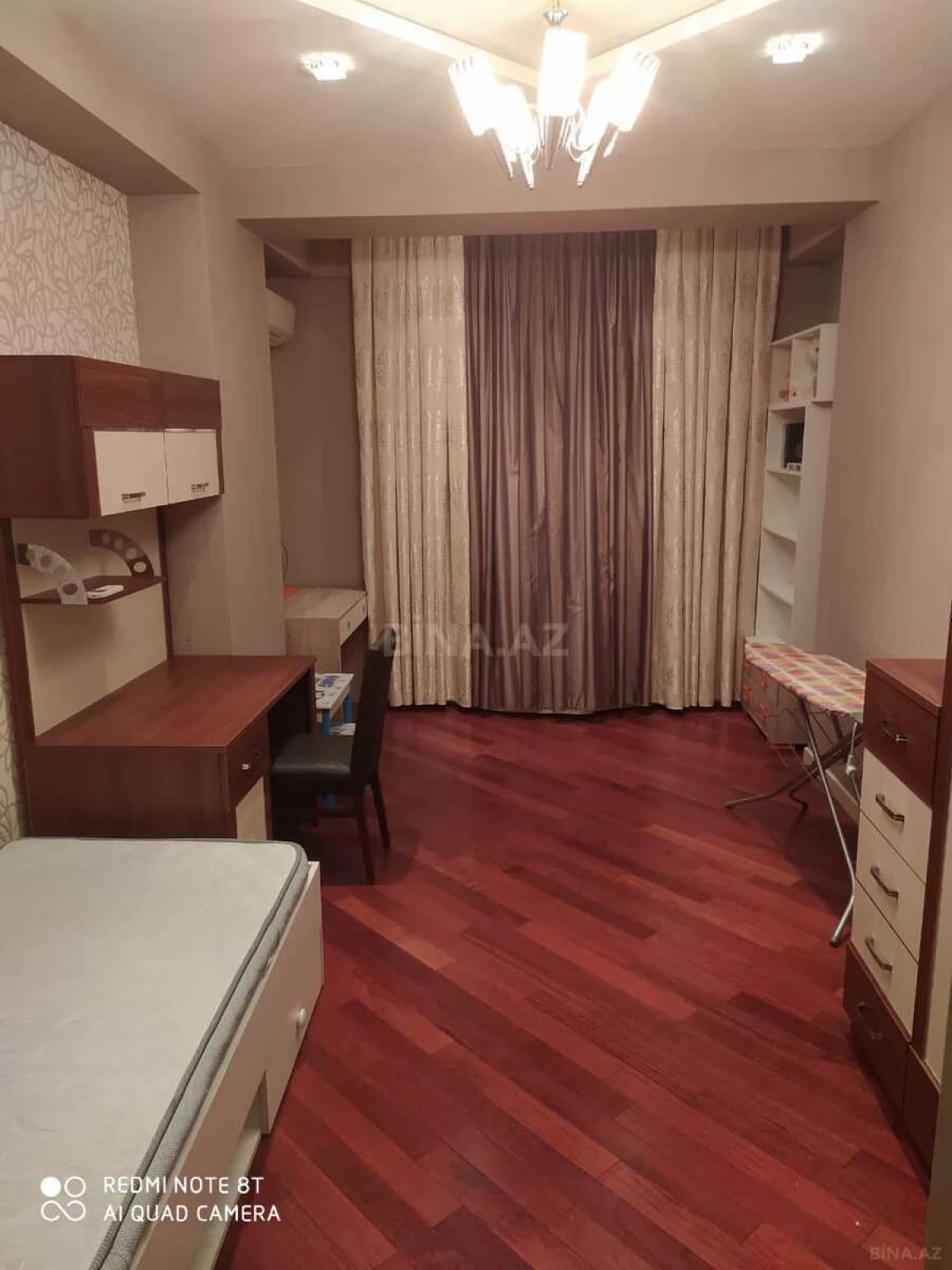 Kirayə verilir 3 otaqlı mənzil 150 m²