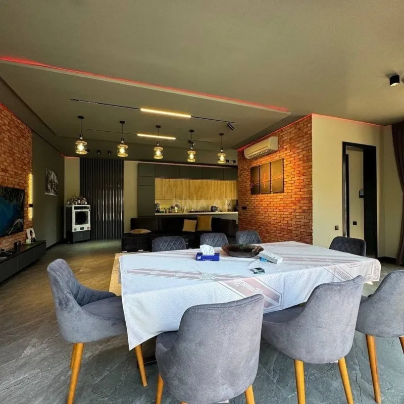 Kirayə verilir 5 otaqlı həyət evi 400 m²