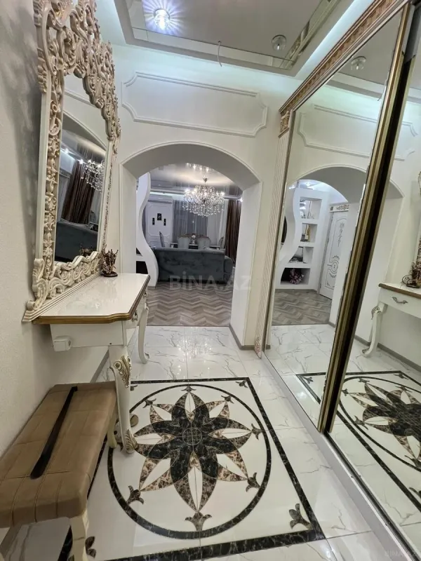 Kirayə verilir 3 otaqlı mənzil 110 m²