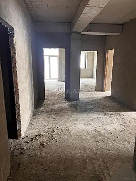 Satılır 3 otaqlı mənzil 152 m²