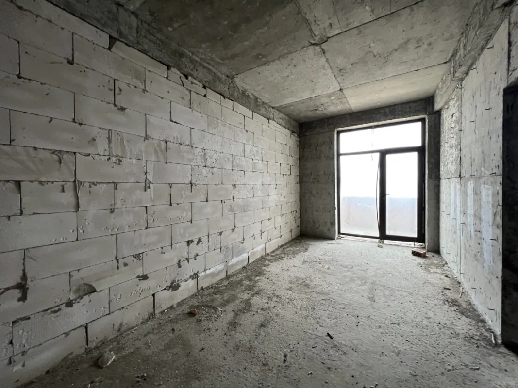 Satılır 4 otaqlı mənzil 200 m²