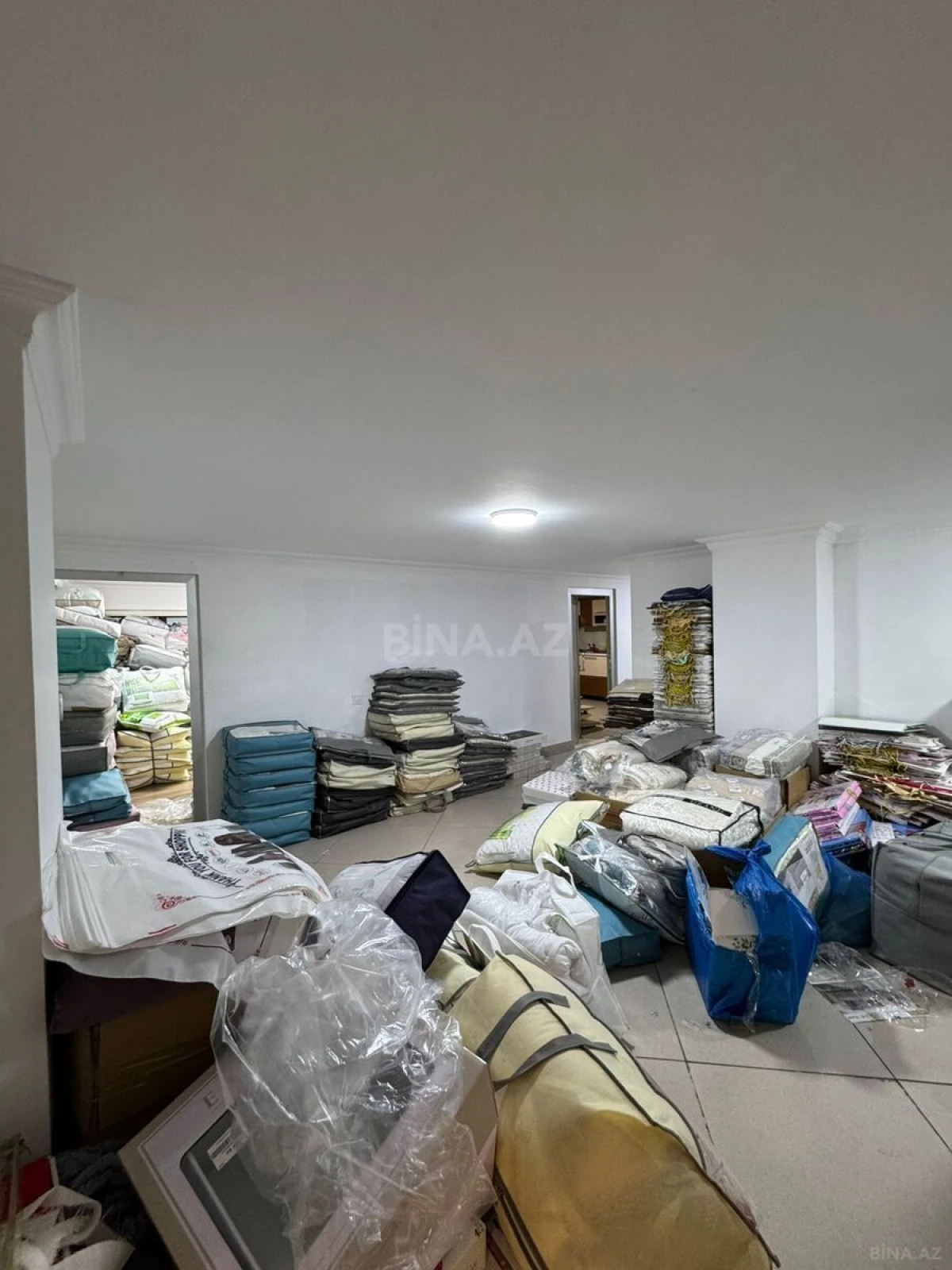 Satılır obyekt 330 m²