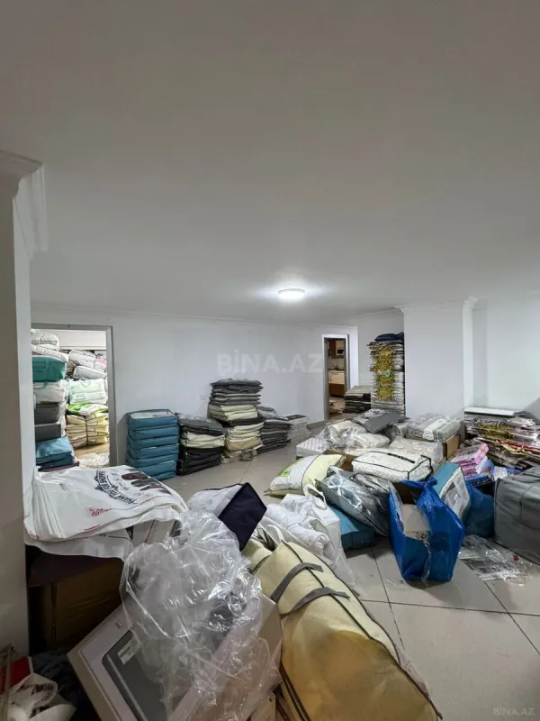 Satılır obyekt 330 m²