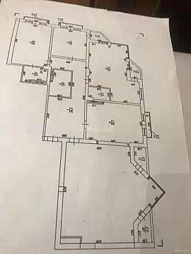 Satılır 4 otaqlı mənzil 220 m²