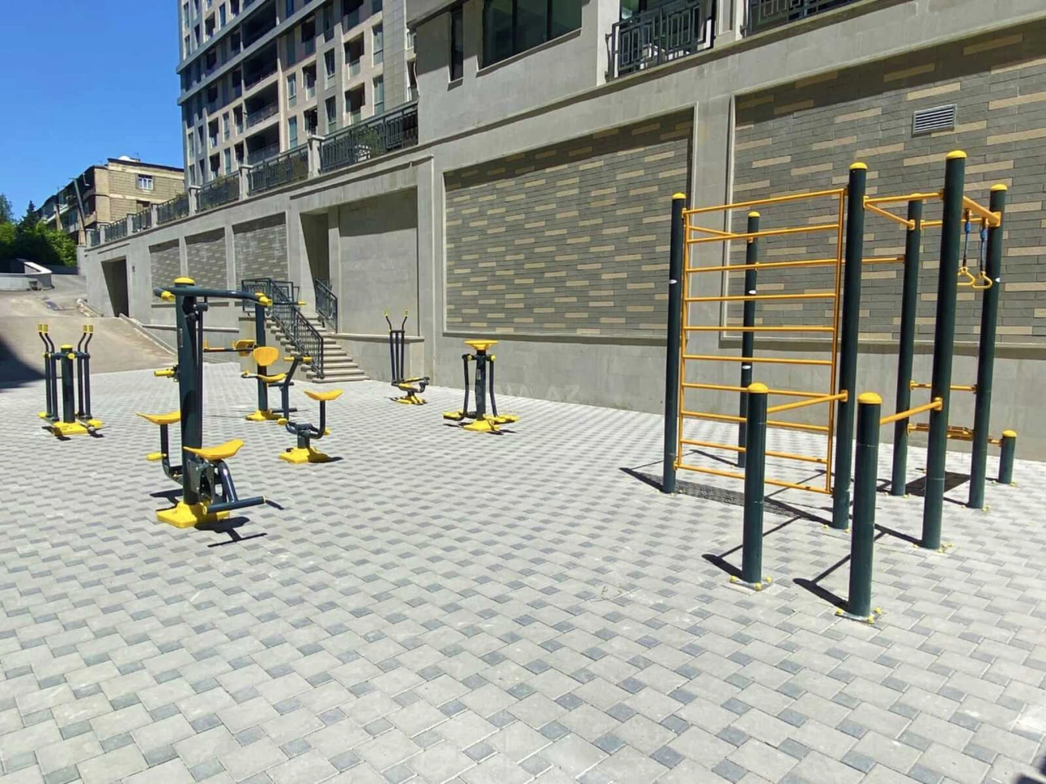 Kirayə verilir 2 otaqlı mənzil 60 m²