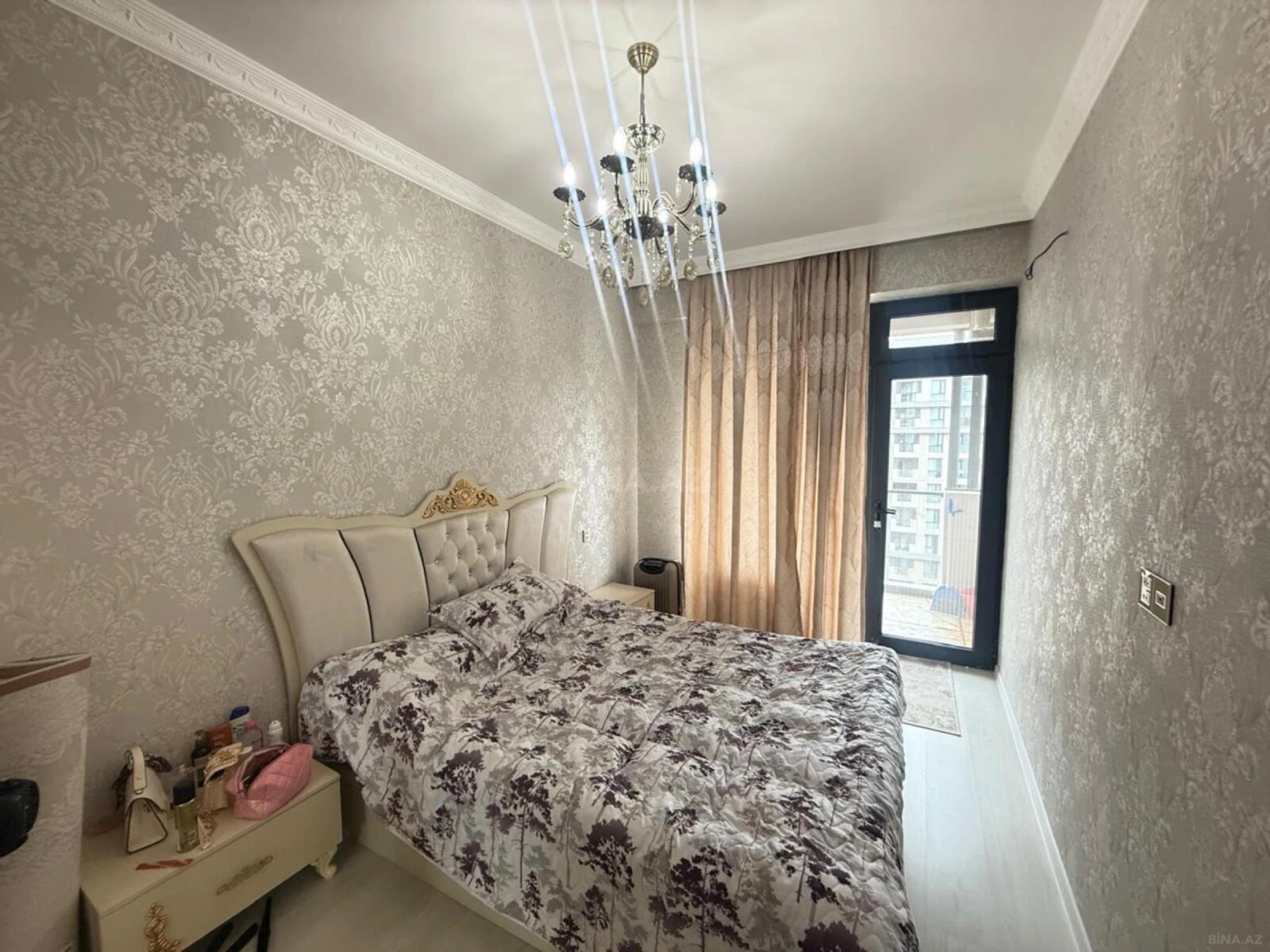 Kirayə verilir 2 otaqlı mənzil 60 m²