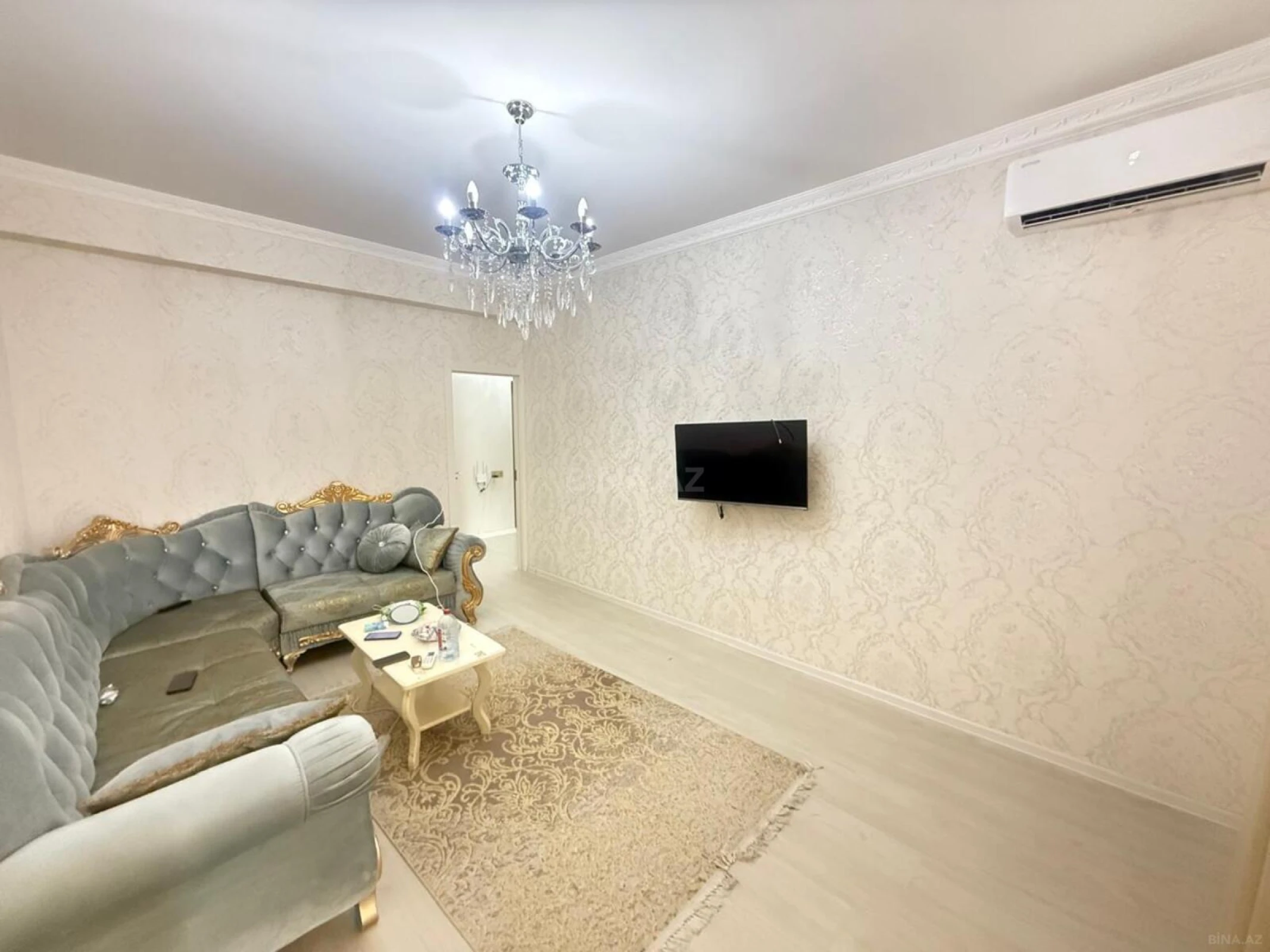 Kirayə verilir 2 otaqlı mənzil 60 m²