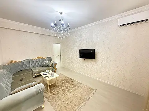 Kirayə verilir 2 otaqlı mənzil 60 m²