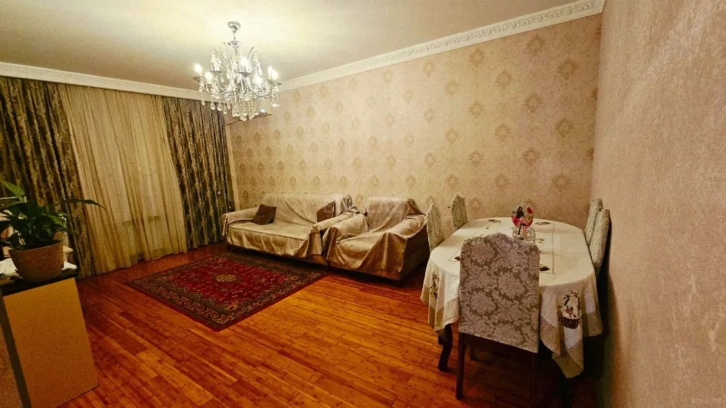 Satılır 2 otaqlı mənzil 85 m²