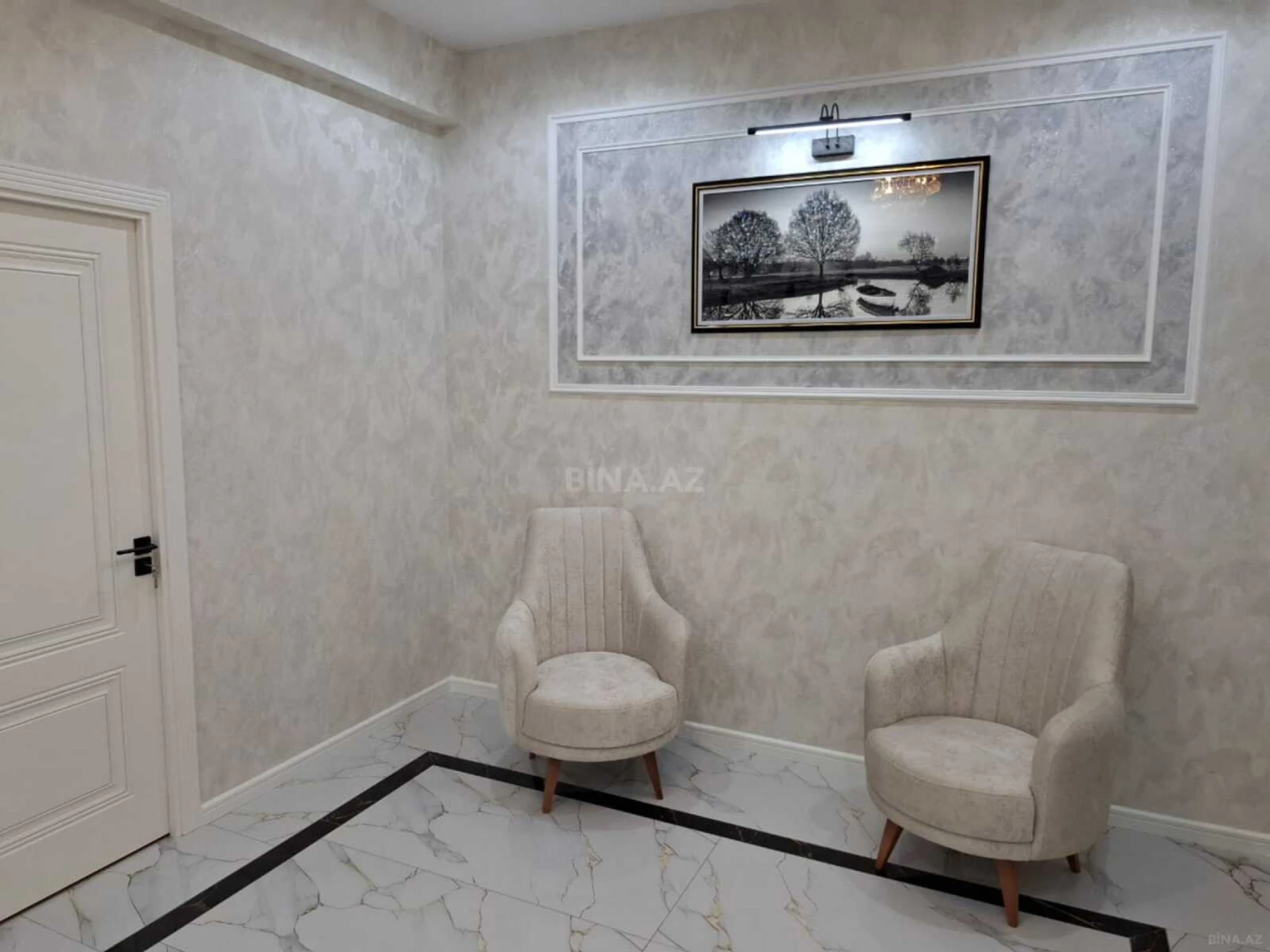 Kirayə verilir 2 otaqlı mənzil 95 m²