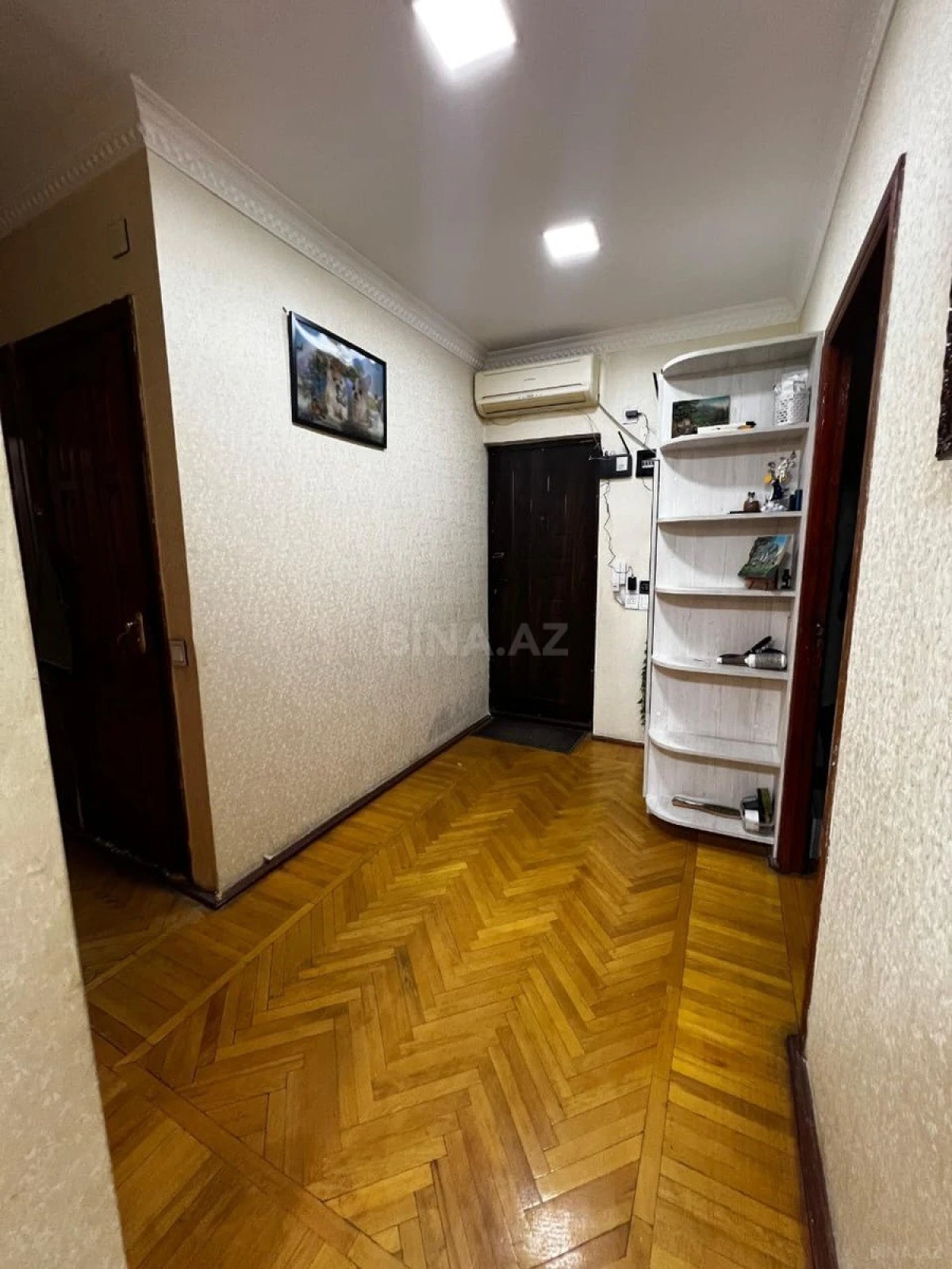 Satılır 5 otaqlı mənzil 110 m²