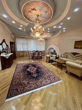 Kirayə verilir 4 otaqlı mənzil 200 m² — Bakı, Memar Əcəmi yanı 4 otaq 200.00 m²