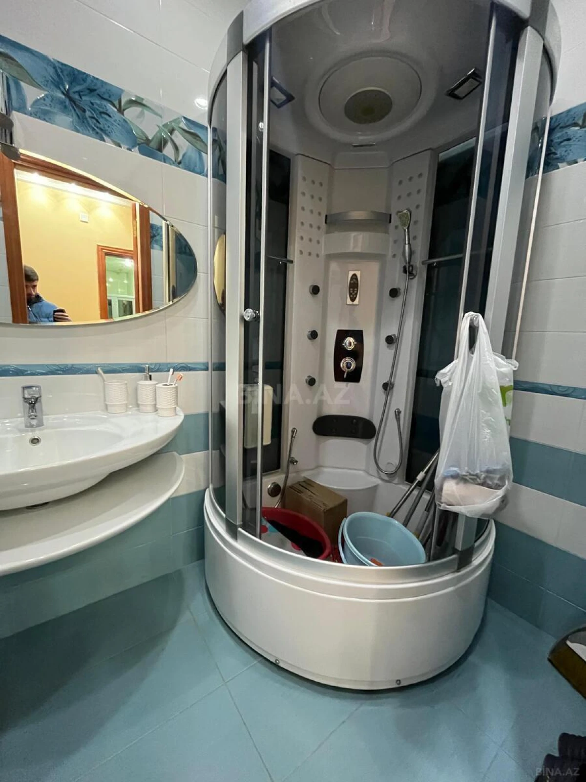 Kirayə verilir 4 otaqlı mənzil 200 m²